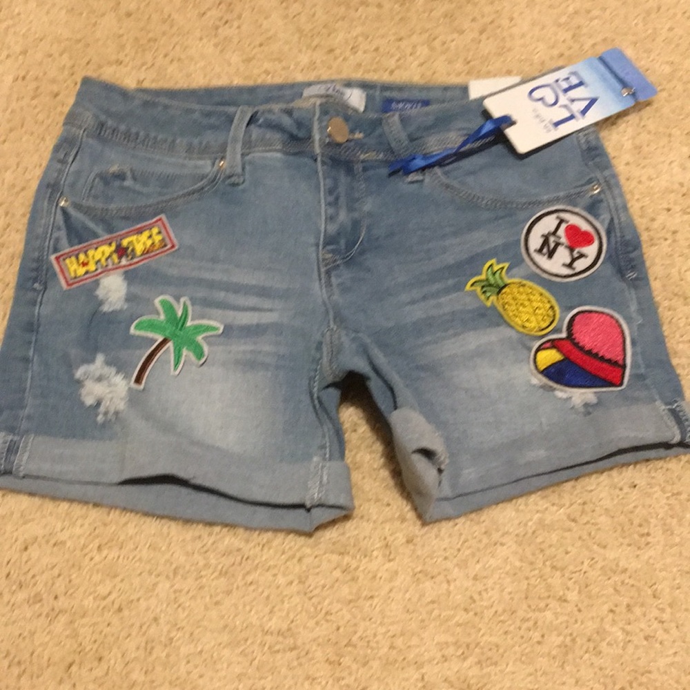 Size 5 YMI Jean Shorts Pineapple Palm Tree Patches